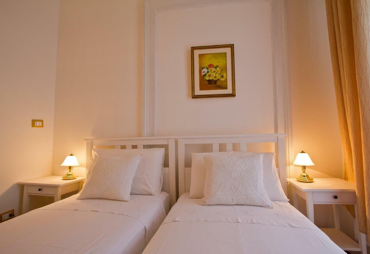 Golden Rooms Bed & Breakfast トリエステ エクステリア 写真