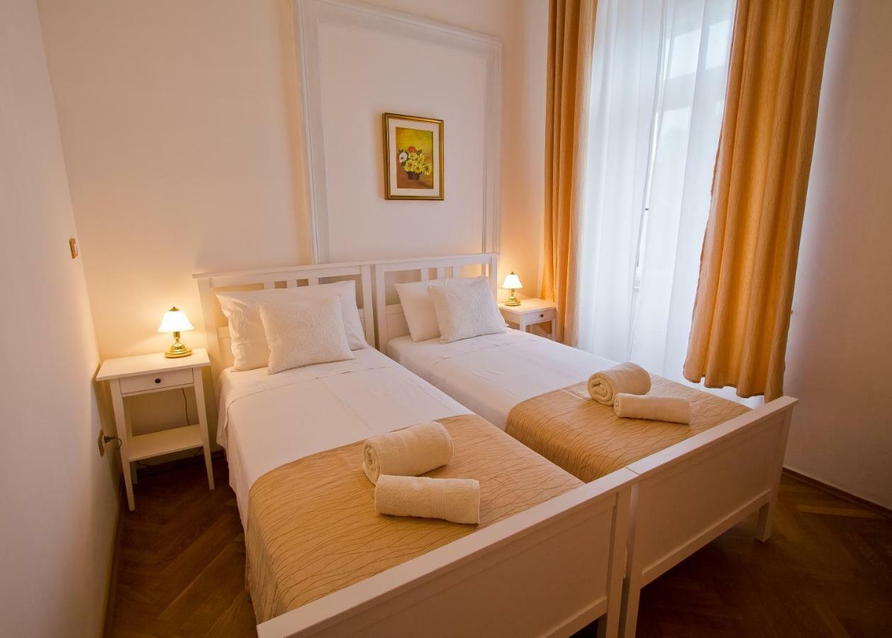 Golden Rooms Bed & Breakfast トリエステ エクステリア 写真