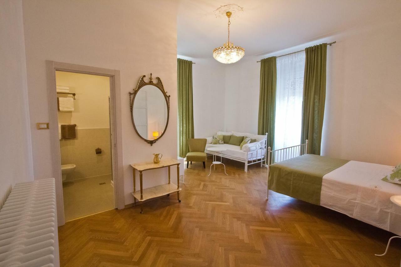Golden Rooms Bed & Breakfast トリエステ エクステリア 写真